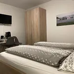 Maison d'hôtes Gaestehaus Veenstra Kelberg