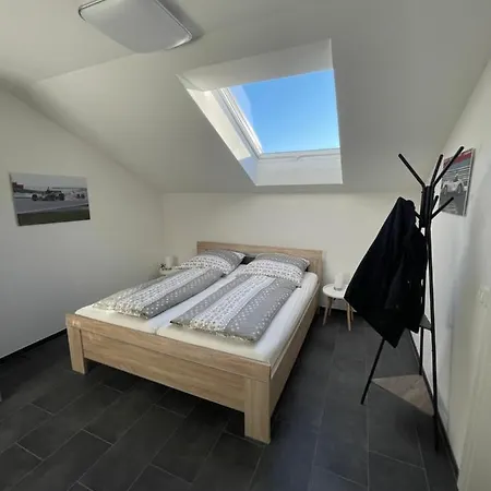 Gasthuis Gaestehaus Veenstra *